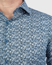 Load image into Gallery viewer, VINCENT & FRANKS W2303632224A BLUE LIBERTY PRINT SLIM SC SHIRT