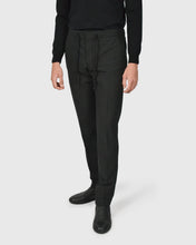 Load image into Gallery viewer, FRANCKINO SARTORIA FSS24 PL 4BDB-JOGGER 2PSU BLACK NEAPOLITAN SUIT
