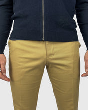 Load image into Gallery viewer, VINCENT & FRANKS S22VF8164 CAMEL SLIM TROUSER