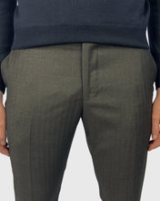 Load image into Gallery viewer, VINCENT & FRANKS W22VF-702236 BRN SLIM TROUSER