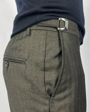 Load image into Gallery viewer, VINCENT & FRANKS W22VF-702236 BRN SLIM TROUSER