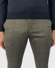 Load image into Gallery viewer, VINCENT & FRANKS W22VF-FS04530 BLK SLIM TROUSER