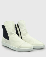 Load image into Gallery viewer, VINCENT &amp; FRANKS VFW24HT-SN WHITE SNEAKER BOOT
