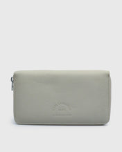 Load image into Gallery viewer, KARL LAGERFELD 815414-410 SAND HAND WALLET
