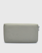 Load image into Gallery viewer, KARL LAGERFELD 815414-410 SAND HAND WALLET