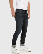 Load image into Gallery viewer, REPLAY RRI10661M914Y DK-BLUE ANBASS HYPERFLEX JEANS
