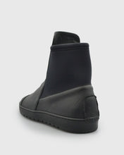 Load image into Gallery viewer, VINCENT & FRANKS VFW24HT-SN BLACK SNEAKER BOOT