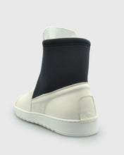 Load image into Gallery viewer, VINCENT & FRANKS VFW24HT-SN WHITE SNEAKER BOOT