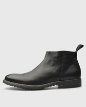 Load image into Gallery viewer, VINCENT & FRANKS VFW25 BLAK CLAF LEATHER ZIP ANKLE BOOT