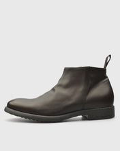 Load image into Gallery viewer, VINCENT & FRANKS VFW25 BROWN CLAF LEATHER ZIP ANKLE BOOT
