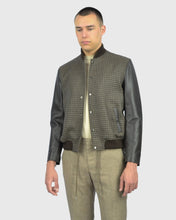 Load image into Gallery viewer, VINCENT & FRANKS W2448213/1 BROWN BOMBER JACKET