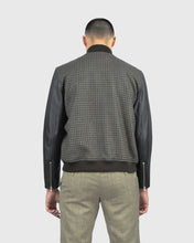 Load image into Gallery viewer, VINCENT & FRANKS W2448213/1 BROWN BOMBER JACKET