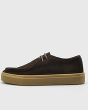 Load image into Gallery viewer, VINCENT & FRANKS W25VF-LACE BROWN SUEDE SNEAKER