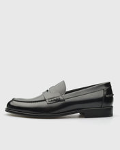 Load image into Gallery viewer, VINCENT & FRANKS W25VF BLACK HIGH-SHINE PENNY LOAFER