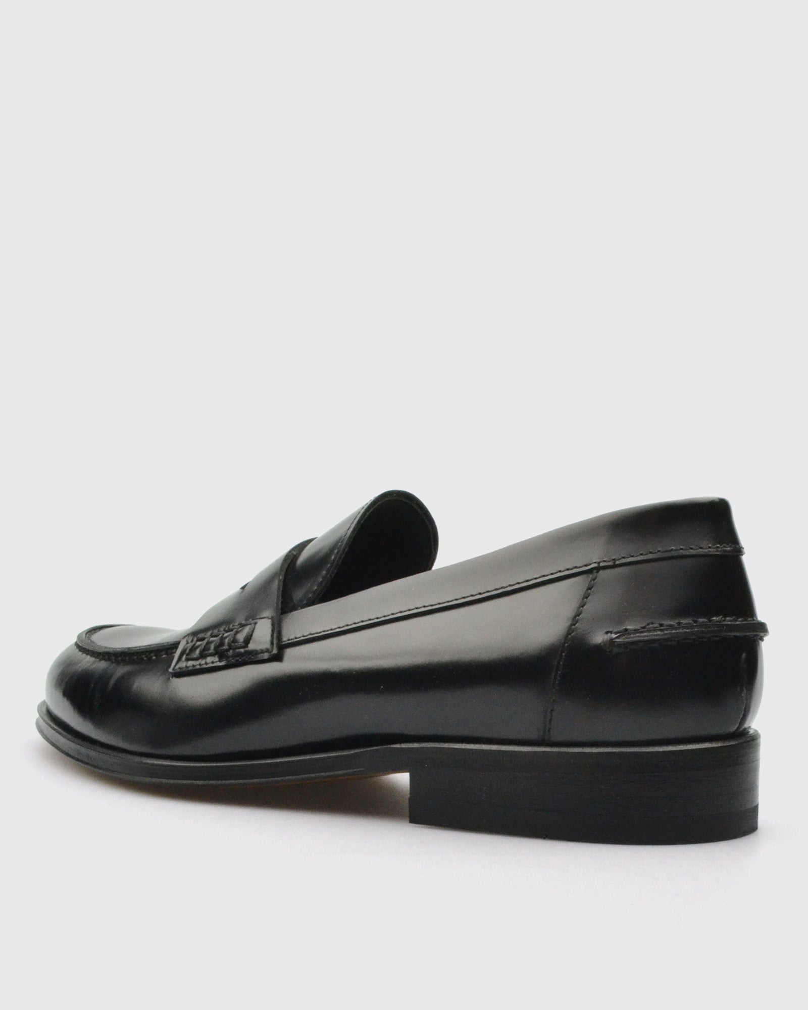 VINCENT & FRANKS W25VF BLACK HIGH-SHINE PENNY LOAFER