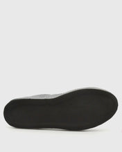 Load image into Gallery viewer, VINCENT & FRANKS W26VF-BRACE OSTRICH BLACK SNEAKER