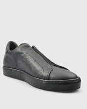 Load image into Gallery viewer, VINCENT & FRANKS W26VF-BRACE OSTRICH BLACK SNEAKER
