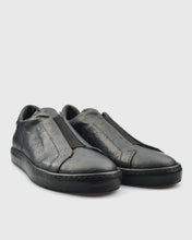 Load image into Gallery viewer, VINCENT & FRANKS W26VF-BRACE OSTRICH BLACK SNEAKER