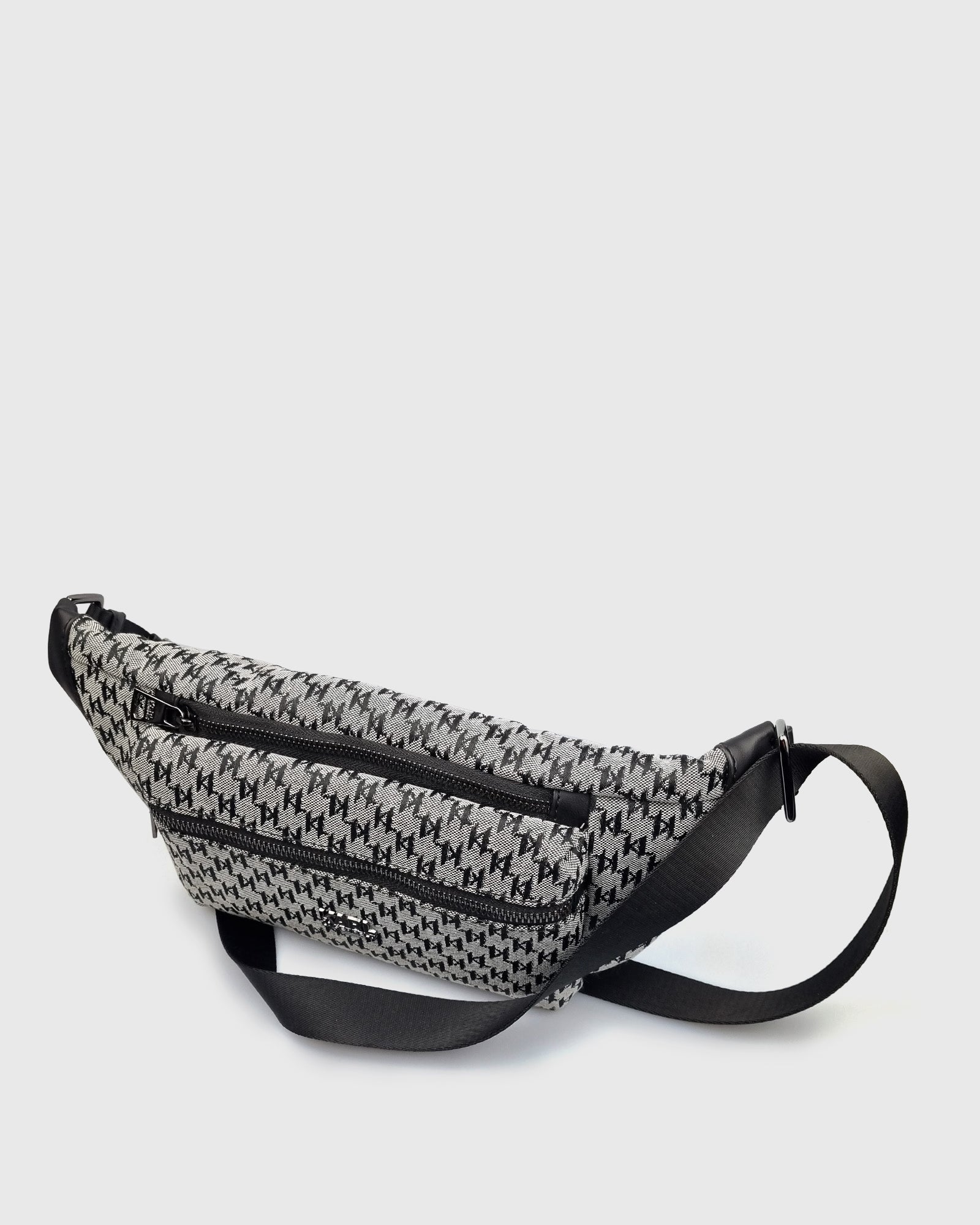 KARL LAGERFELD 805906-990 BLACK BELT SATCHEL