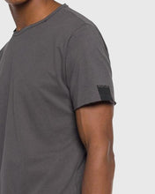 Load image into Gallery viewer, REPLAY R5982660M3590 COLD GREY CREW TEE