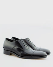 Load image into Gallery viewer, LOAKE SMITH BLACK POLISHED GOODYEAR WELTED OXFORD SHOE