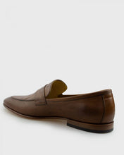 Load image into Gallery viewer, VINCENT & FRANKS EGDIRLA SO TAN LOAFER