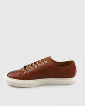 Load image into Gallery viewer, INCENT & FRANKS VFS197033 TAN SNEAKER