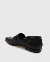 Load image into Gallery viewer, VINCENT & FRANKS VFSS19BEL PERFORATED BLACK LOAFER