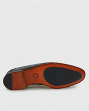 Load image into Gallery viewer, L'STONY 94663LO PATENT BLACK LOAFER