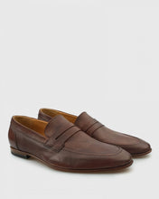 Load image into Gallery viewer, VINCENT & FRANKS VFS19 KANGAROO LEATHER BROWN LOAFER