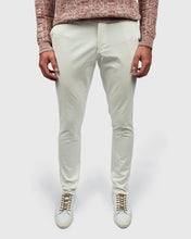 Load image into Gallery viewer, VINCENT & FRANKS S197558GD WHITE STRETCH CHINOS