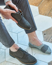 Load image into Gallery viewer, PANTHERELLA 3003FI STRIPE GREY INVISIBLE SOCKS