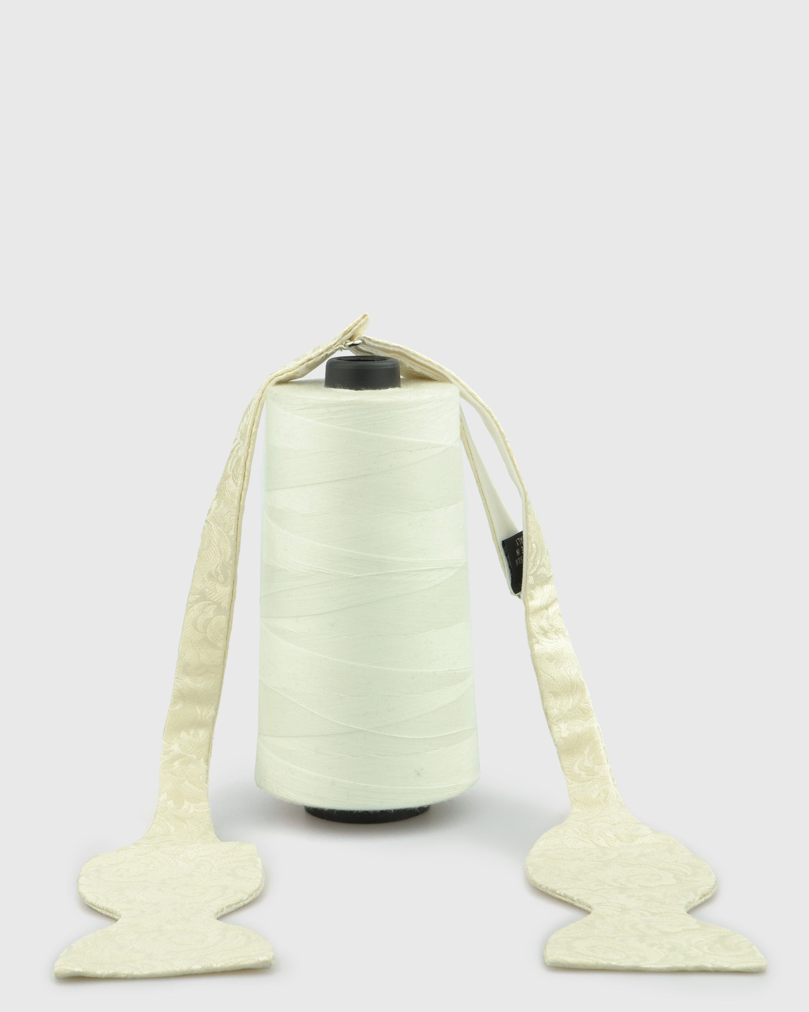 FRANCESCO TOME TYOFT-29 SELF TIE JACQUARD IVORY SILK BOW