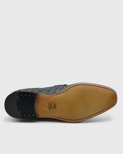 Load image into Gallery viewer, VINCENT & FRANKS VFS22-LO BLACK WOVEN PATENT LOAFER