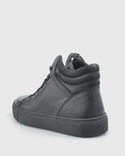 Load image into Gallery viewer, VINCENT & FRANKS VFW22HT1 BLACK HIGH-TOP LEATHER SNEAKER