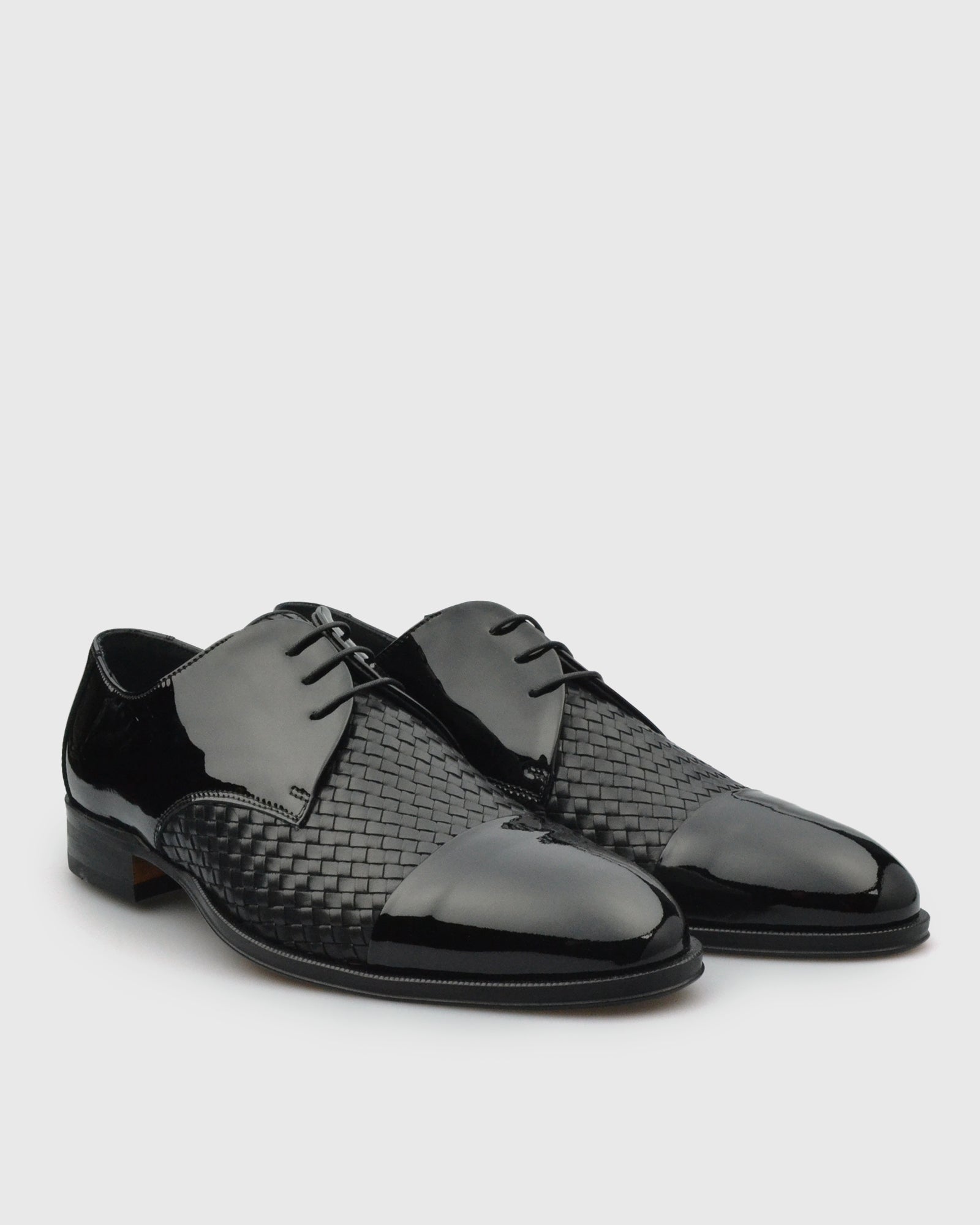 VINCENT & FRANKS VFS23 PATENT BLACK DERBY SHOE