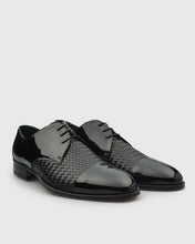 Load image into Gallery viewer, VINCENT & FRANKS VFS23 PATENT BLACK DERBY SHOE