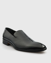 Load image into Gallery viewer, VINCENT & FRANKS VFW23-S SHINY BLACK PATENT LOAFER
