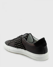 Load image into Gallery viewer, VINCENT & FRANKS VFSNKRW19 BLACK SNEAKER