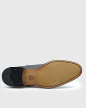 Load image into Gallery viewer, VINCENT & FRANKS VFS22 MAROON PATENT DERBY SHOE