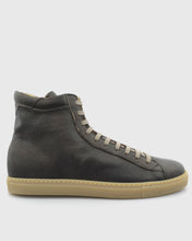 Load image into Gallery viewer, VINCENT & FRANKS VFW23 BROWN HIGH-TOP LEATHER SNEAKER