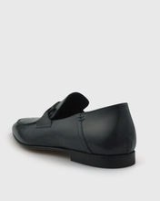 Load image into Gallery viewer, VINCENT & FRANKS VFS21 NAVY PERFORATED PATENT LOAFER