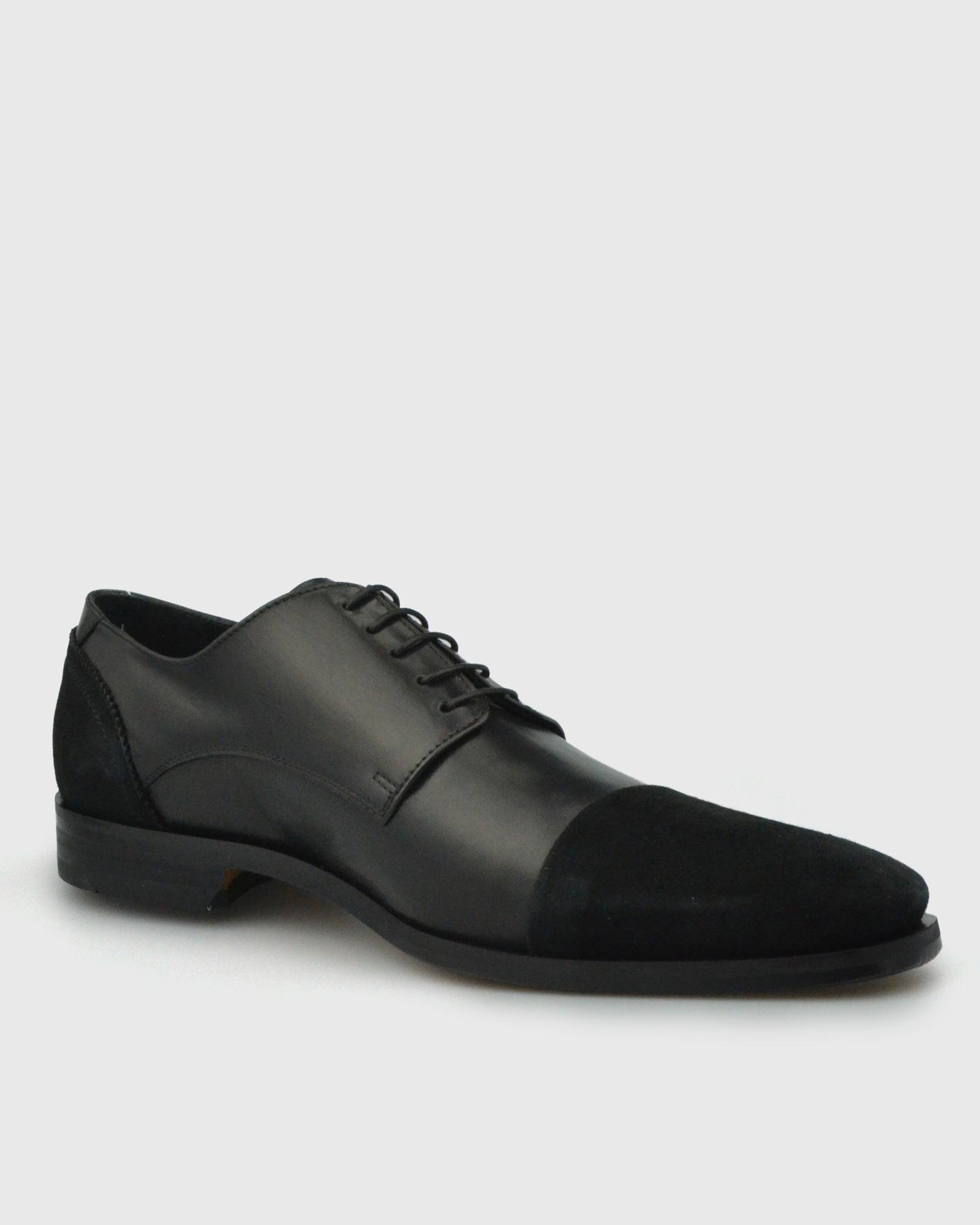 VINCENT & FRANKS VFW22-VF BLACK DERBY SHOE