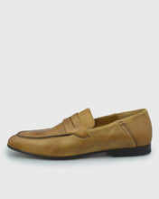 Load image into Gallery viewer, VINCENT & FRANKS VFS22-1 DEER LEATHER ZEST LOAFER