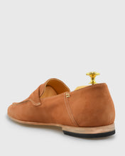 Load image into Gallery viewer, VINCENT & FRANKS VFS20 LO RUST SUEDE LOAFER