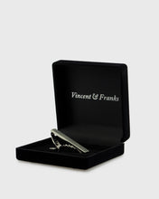 Load image into Gallery viewer, VINCENT & FRANKS VF131.42 BR-SS TIE BAR