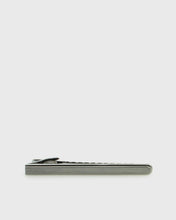 Load image into Gallery viewer, VINCENT & FRANKS VF131.34 BRS-GUN TIE BAR