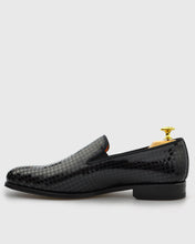 Load image into Gallery viewer, L'STONY 10855 LO PATENT BLACK LOAFER