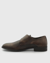 Load image into Gallery viewer, VINCENT & FRANKS VFS22 DEER LEATHER BROWN MONK STRAP