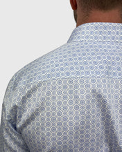 Load image into Gallery viewer, VINCENT & FRANKS S19CPR029 NAVY MEDALLION PRINT SLIM SC SHIRT